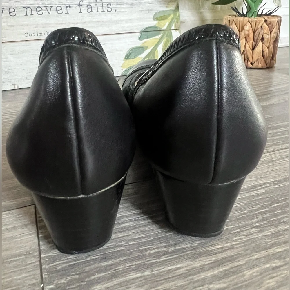 Cole Haan x Nike Air Elsie Cap Toe Patent Leather Wedge Pumps in Black. Size 7.5